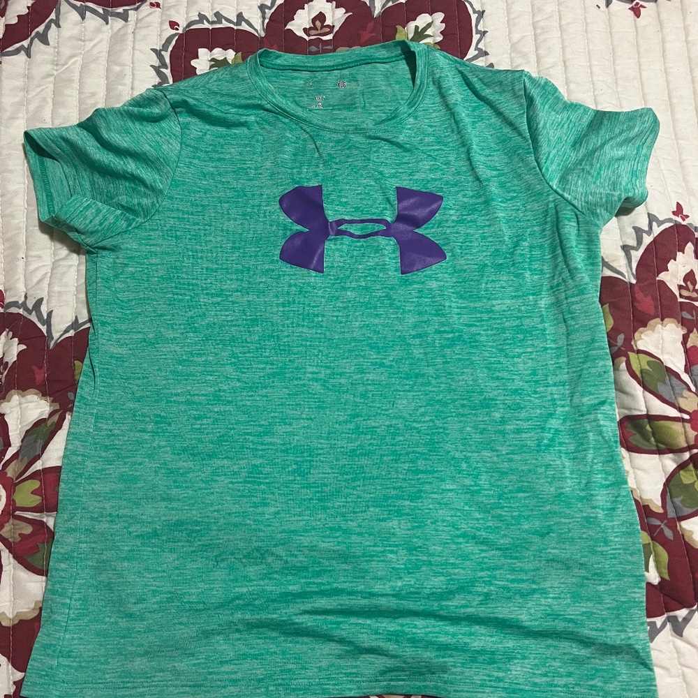 Youth Under Armour T Shirt Large